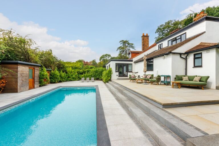 Grade II Listed House in Stanmore image 31