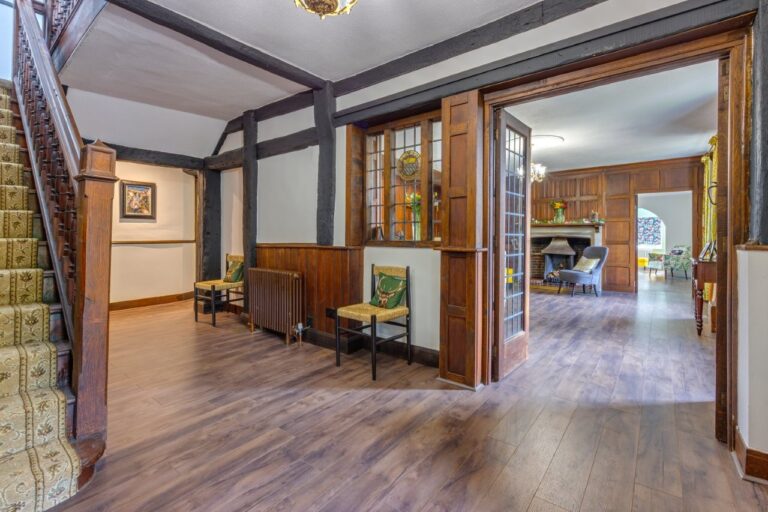 Grade II Listed House in Stanmore image 4