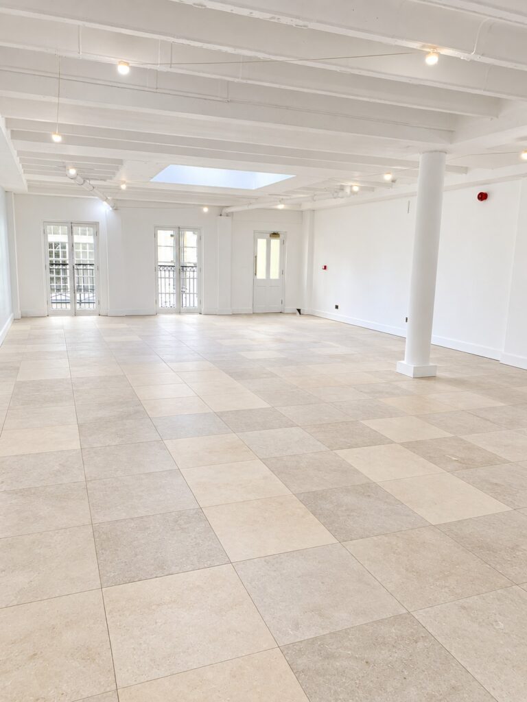 Mayfair Townhouse with adjoining mews house, W1 image 4