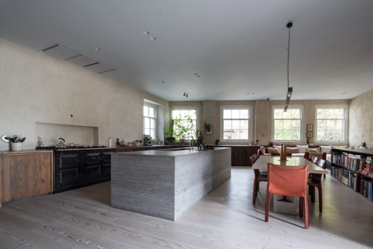Converted Industrial Warehouse Property image 34