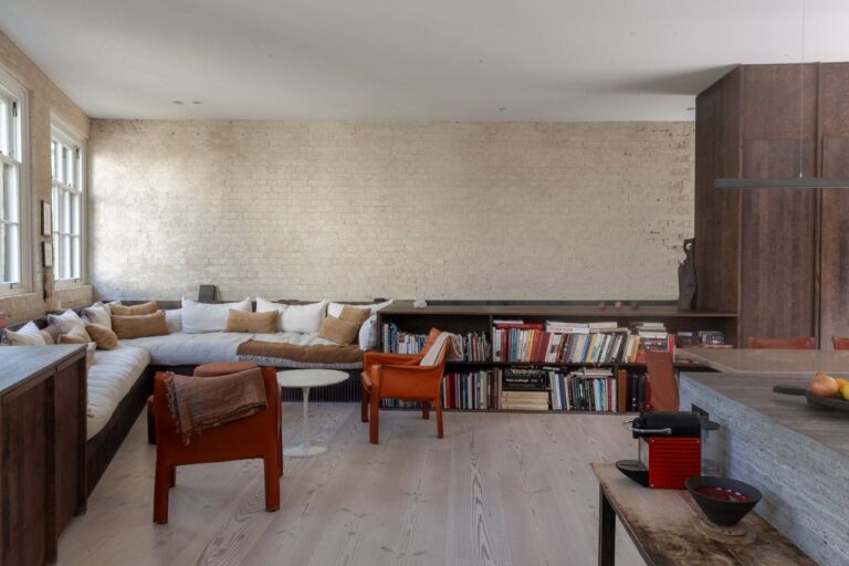 Converted Industrial Warehouse Property image 10