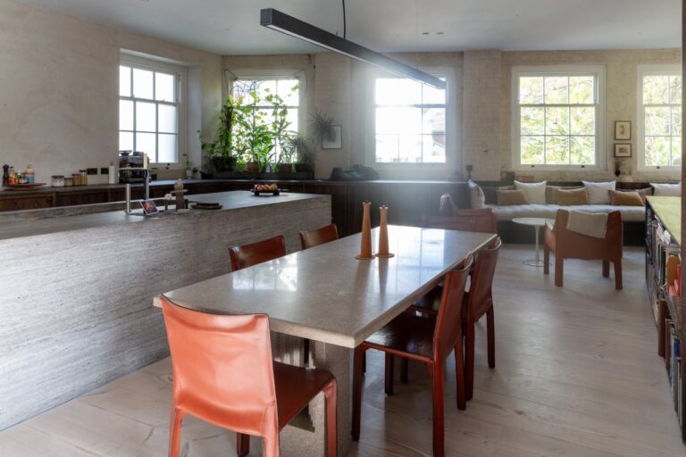 Converted Industrial Warehouse Property image 9