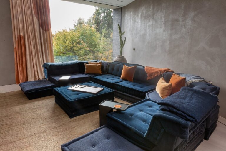 Converted Industrial Warehouse Property image 30