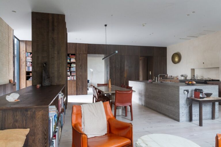 Converted Industrial Warehouse Property image 21