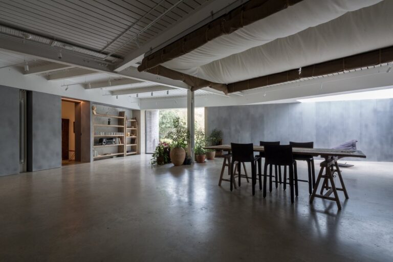 Converted Industrial Warehouse Property image 15
